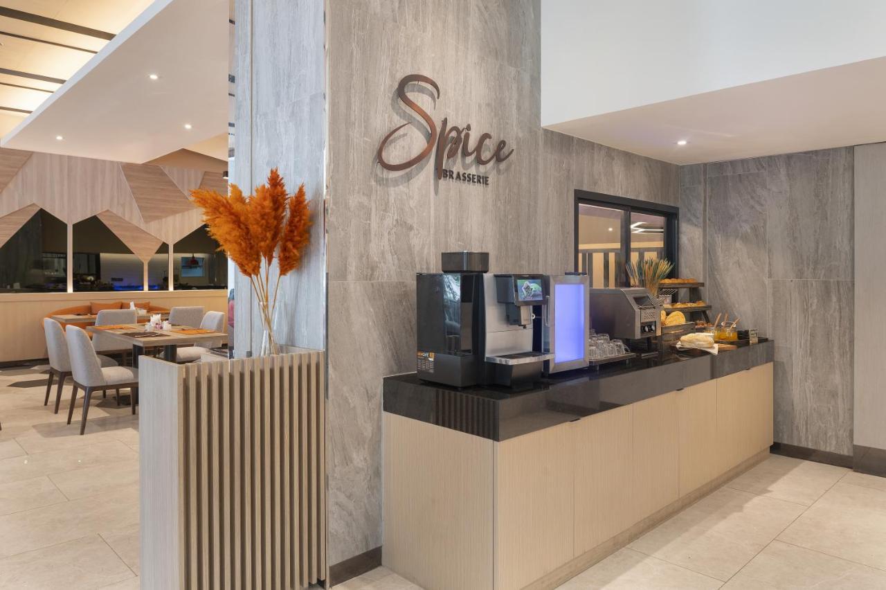 Parkroyal Suites Bangkok Zewnętrze zdjęcie