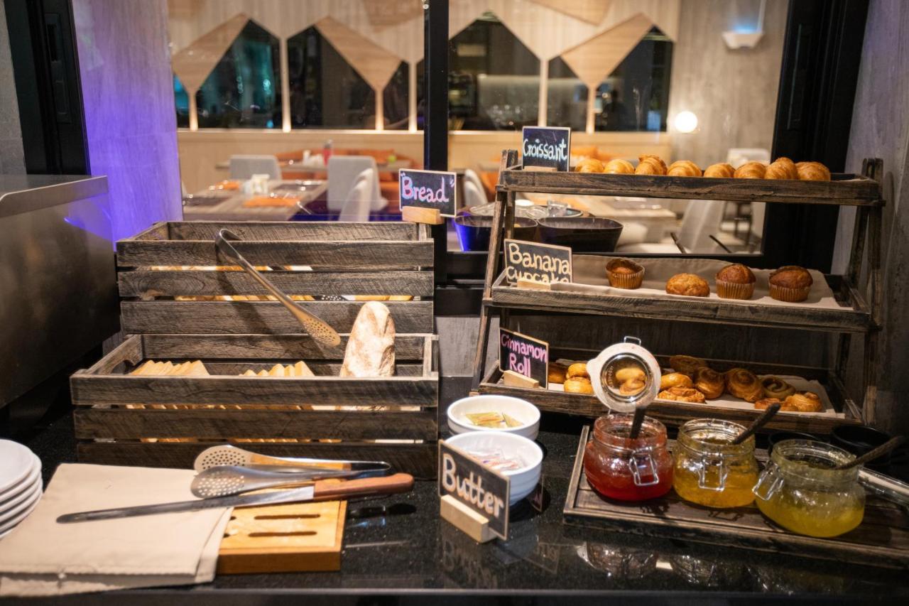 Parkroyal Suites Bangkok Zewnętrze zdjęcie