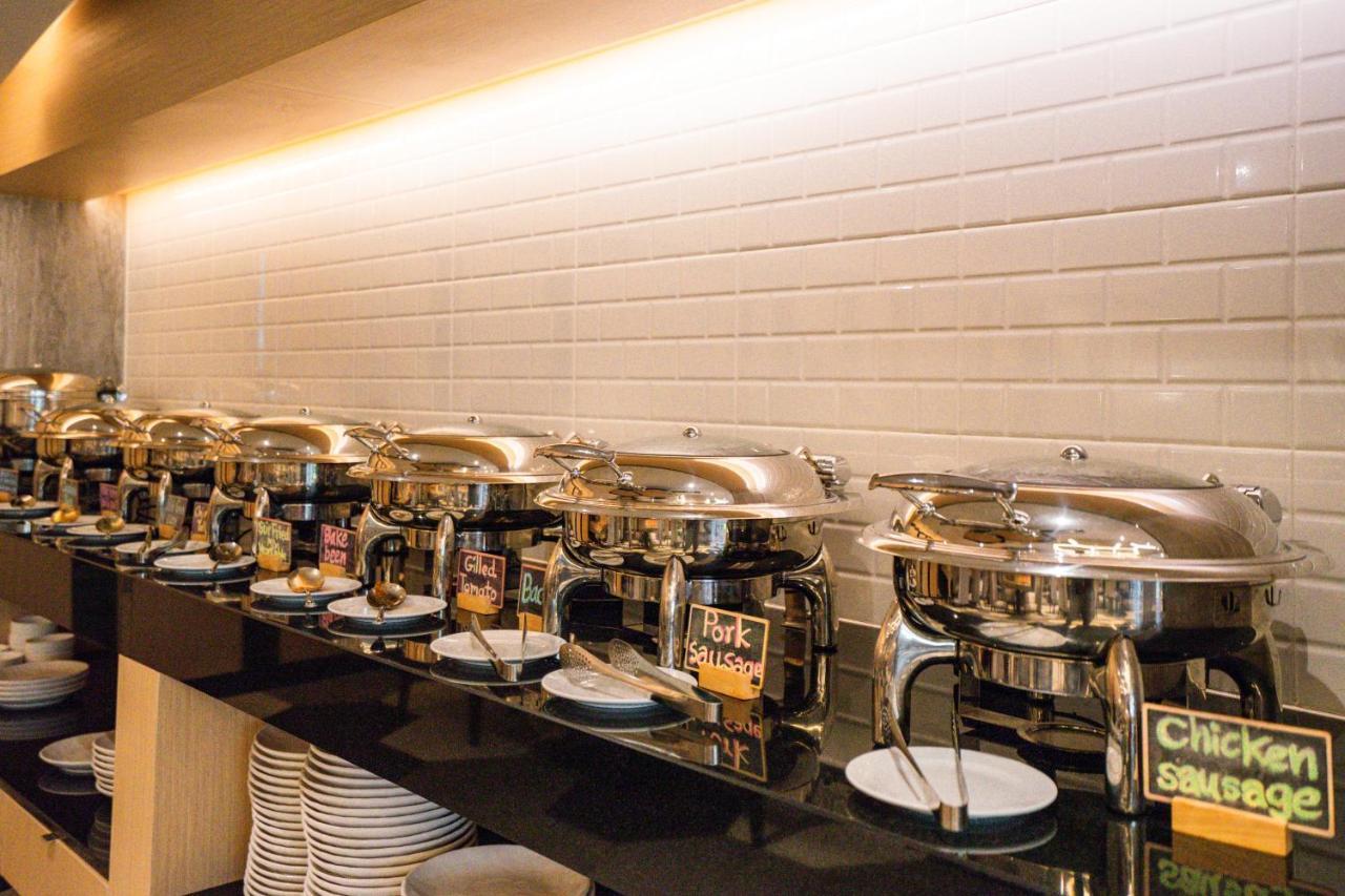 Parkroyal Suites Bangkok Zewnętrze zdjęcie