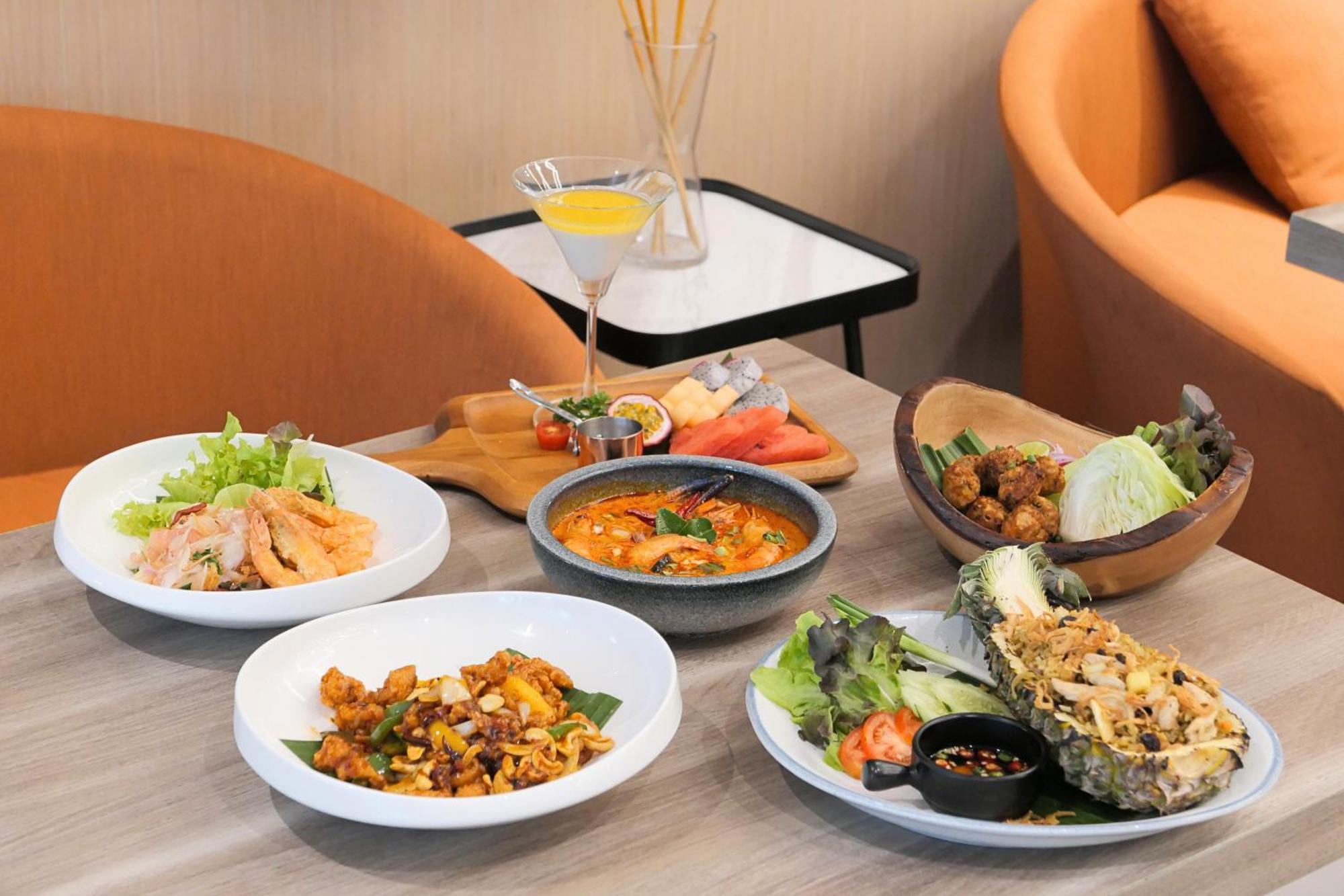 Parkroyal Suites Bangkok Zewnętrze zdjęcie