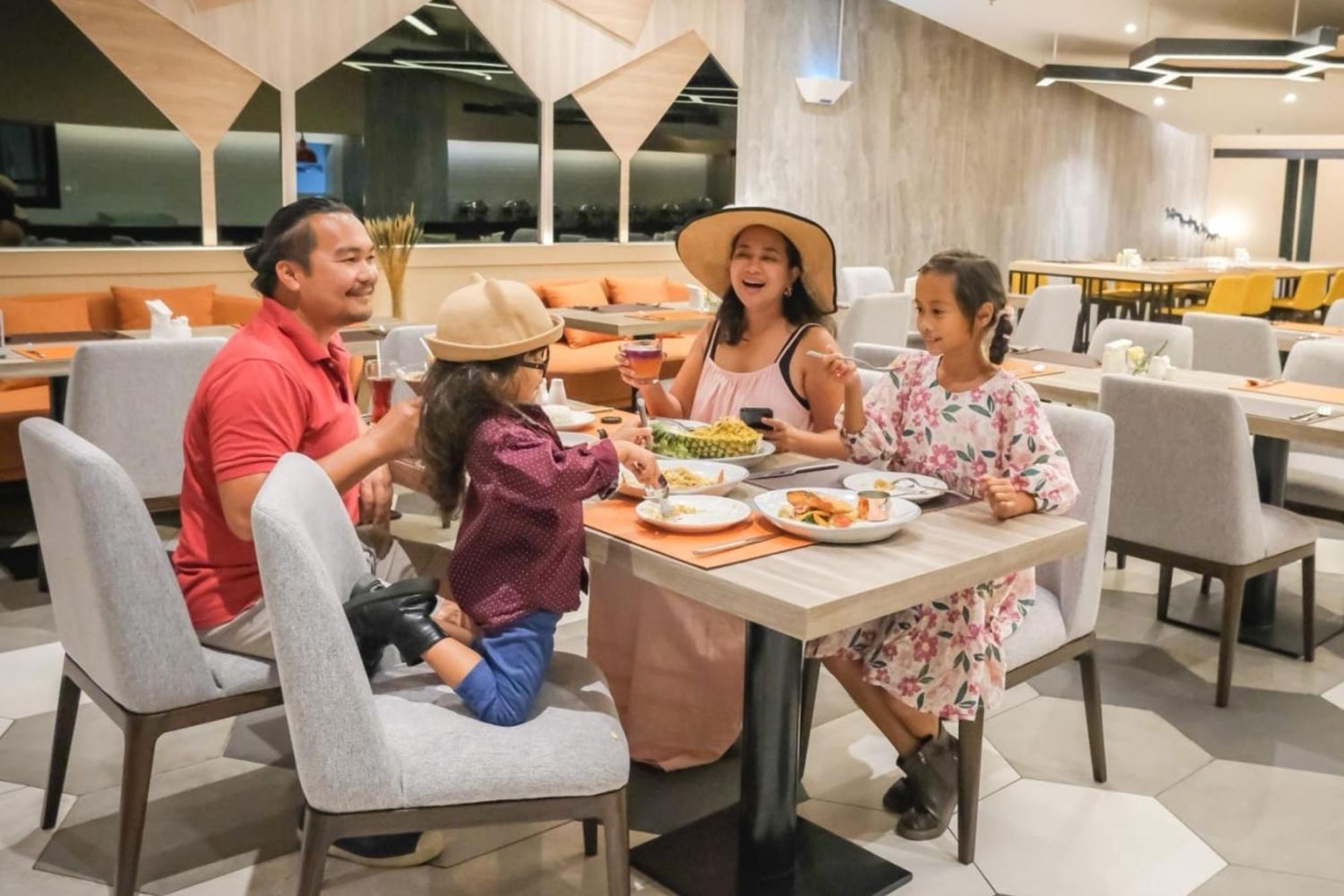 Parkroyal Suites Bangkok Zewnętrze zdjęcie
