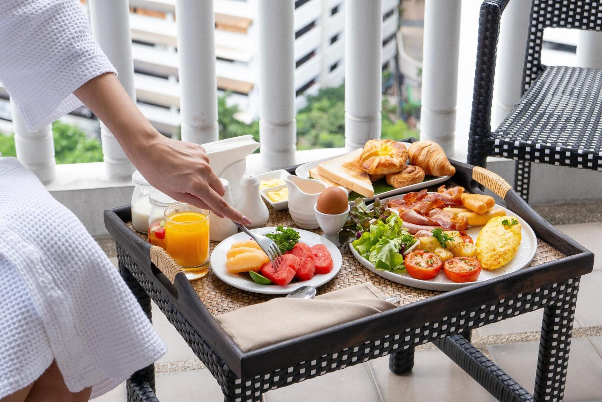 Parkroyal Suites Bangkok Zewnętrze zdjęcie